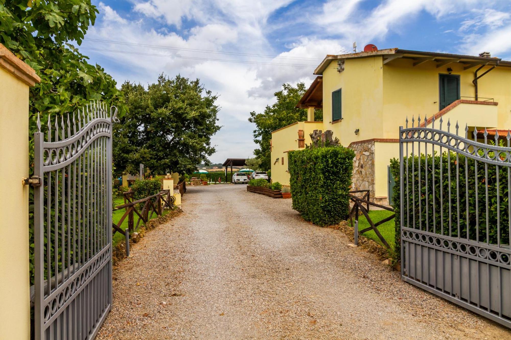 Casale Fattoria Benaris Villa Marsiliana Exteriör bild